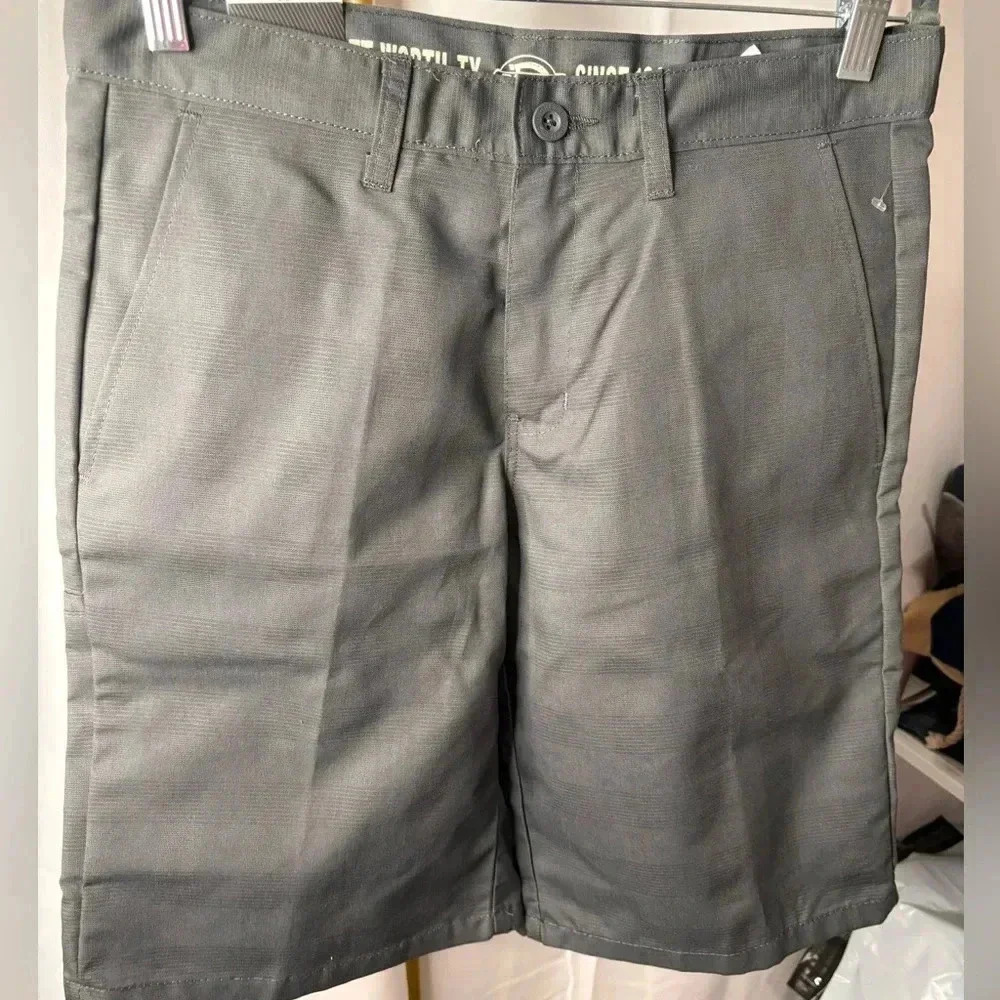 Brand new Dickies men’s size 30